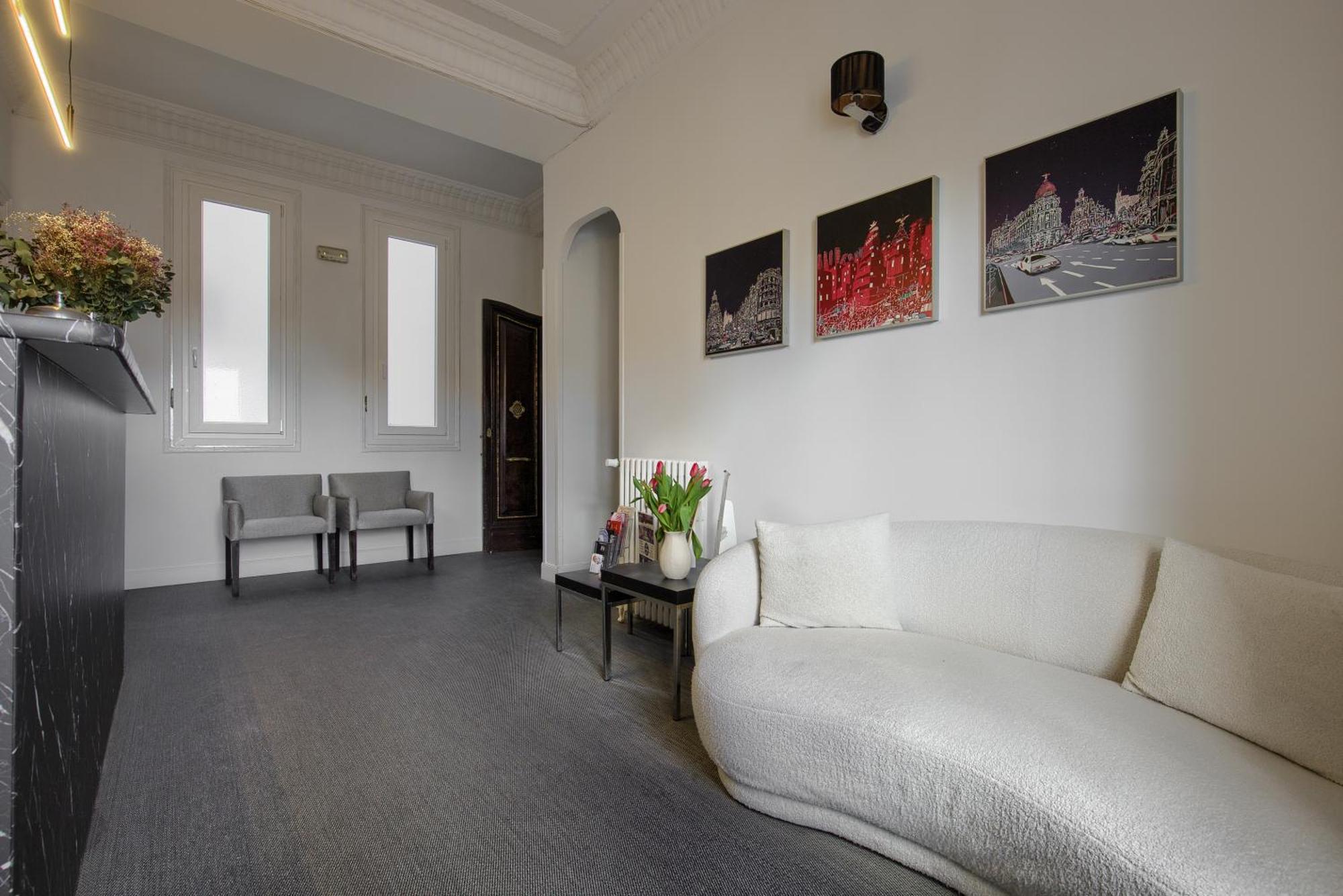 Hostal Besaya Мадрид Екстер'єр фото